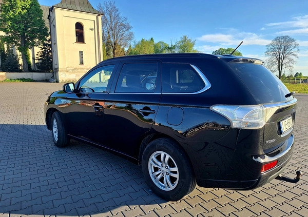 Mitsubishi Outlander cena 59990 przebieg: 212750, rok produkcji 2014 z Chęciny małe 254